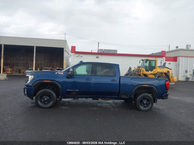 12664820 :رقم المزاد ، 1GT19PEY0NF242521 vin ، 2022 Gmc Sierra K2500 At4 مزاد بيع