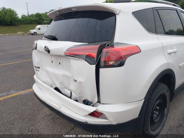 2018 Toyota Rav4 Le მანქანა იყიდება აუქციონზე, vin: 2T3ZFREV4JW433493, აუქციონის ნომერი: 12664830