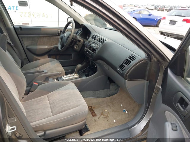 Auction sale of the 2005 Honda Civic Lx, vin: 2HGES16615H037788, lot number: 12664835