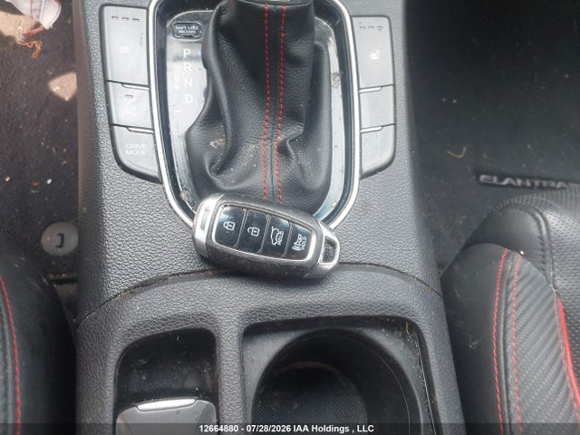 2020 Hyundai Elantra Gt N Line Dct მანქანა იყიდება აუქციონზე, vin: KMHH55LC2LU123699, აუქციონის ნომერი: 12664880