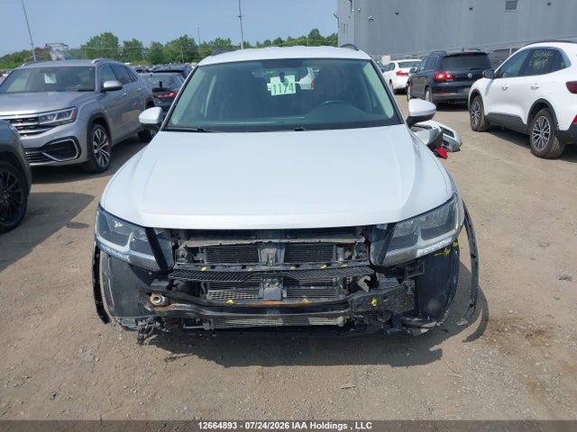 Продаж на аукціоні авто 2018 Volkswagen Tiguan Trendline, vin: 3VV0B7AX2JM143434, номер лоту: 12664893
