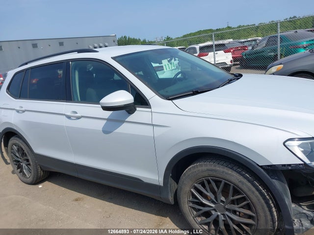 Продаж на аукціоні авто 2018 Volkswagen Tiguan Trendline, vin: 3VV0B7AX2JM143434, номер лоту: 12664893