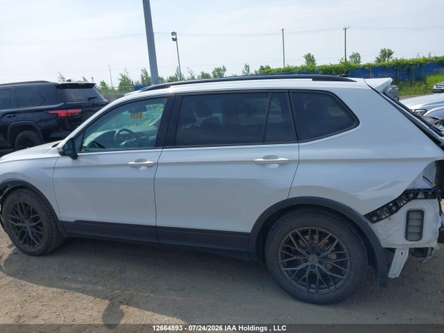 Продаж на аукціоні авто 2018 Volkswagen Tiguan Trendline, vin: 3VV0B7AX2JM143434, номер лоту: 12664893