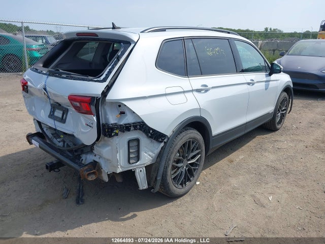 2018 Volkswagen Tiguan Trendline მანქანა იყიდება აუქციონზე, vin: 3VV0B7AX2JM143434, აუქციონის ნომერი: 12664893