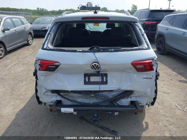 2018 Volkswagen Tiguan Trendline მანქანა იყიდება აუქციონზე, vin: 3VV0B7AX2JM143434, აუქციონის ნომერი: 12664893