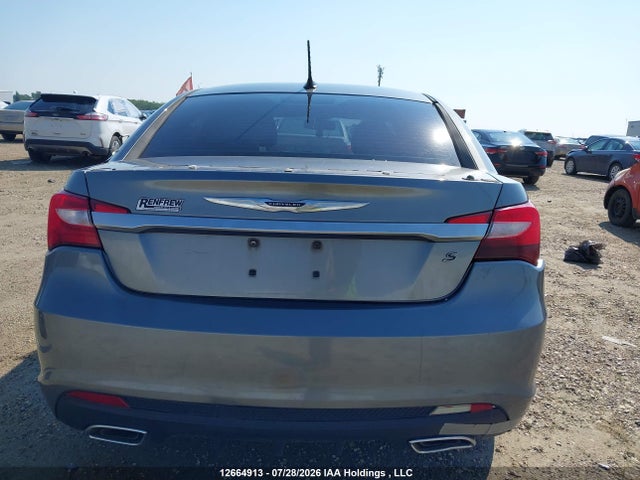 2013 Chrysler 200 მანქანა იყიდება აუქციონზე, vin: 1C3CCBHG4DN719198, აუქციონის ნომერი: 12664913