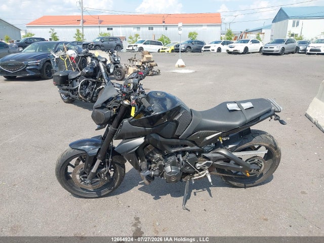 Продажа на аукционе авто 2016 Yamaha Fz09, vin: JYARN33N5GA002537, номер лота: 12664924