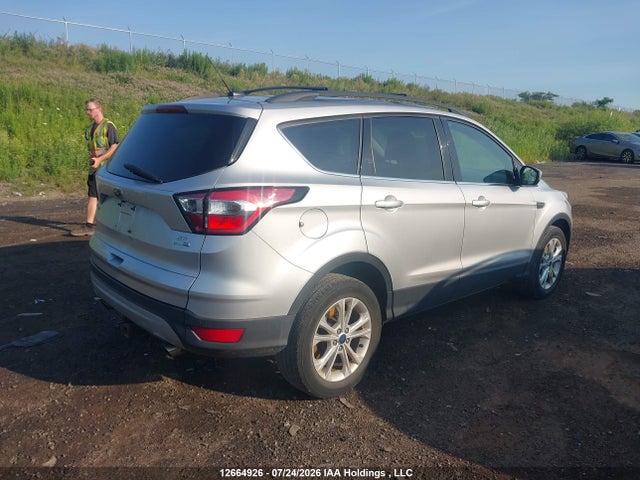 12664926 :رقم المزاد ، 1FMCU9G98HUB92584 vin ، 2017 Ford Escape Se مزاد بيع