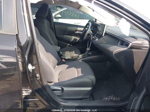 5YFBPRBE5LP108982 Toyota COROLLA LE