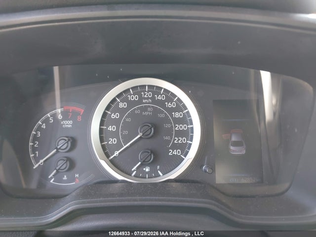 5YFBPRBE5LP108982 Toyota COROLLA LE