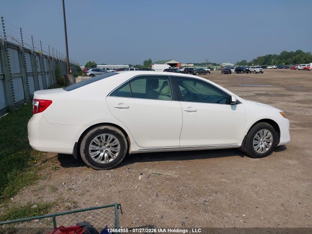 12664955 :رقم المزاد ، 4T1BF1FK1EU752663 vin ، 2014 Toyota Camry L/se/le/xle مزاد بيع