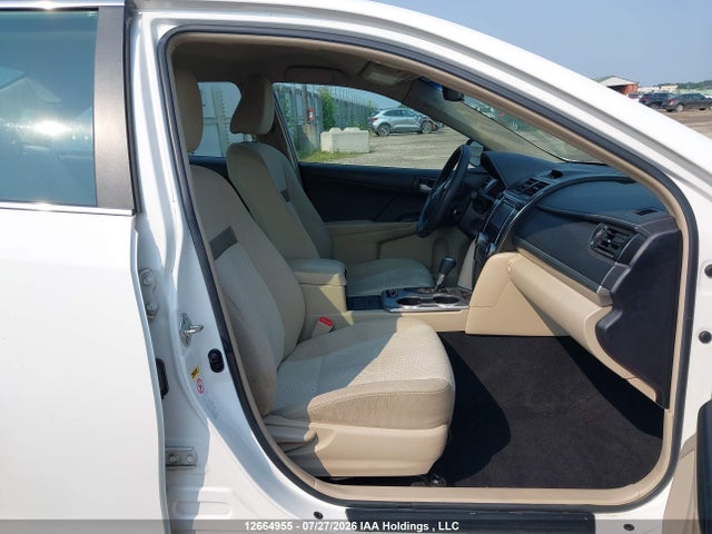 12664955 :رقم المزاد ، 4T1BF1FK1EU752663 vin ، 2014 Toyota Camry L/se/le/xle مزاد بيع