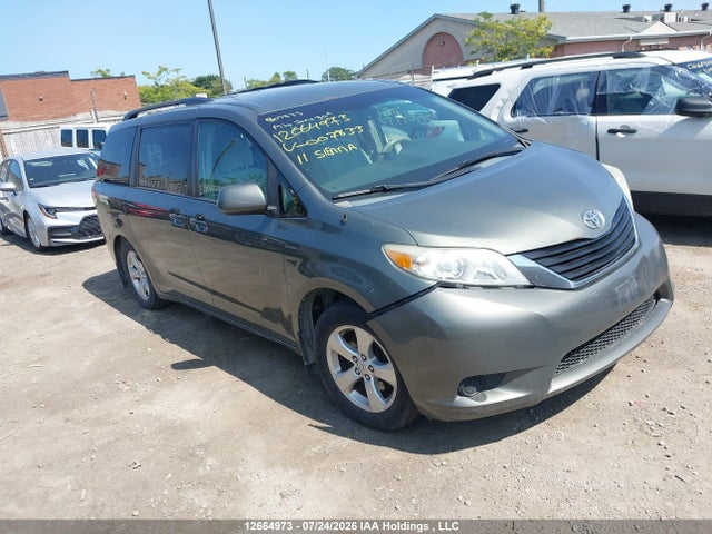 Aukcja sprzedaży 2011 Toyota Sienna Le, vin: 5TDJK3DC8BS007833, numer aukcji: 12664973