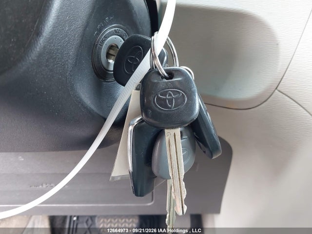 Продаж на аукціоні авто 2011 Toyota Sienna Le, vin: 5TDJK3DC8BS007833, номер лоту: 12664973