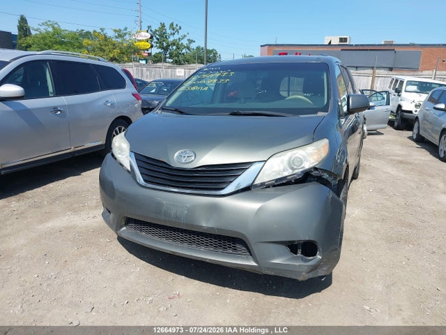 Продаж на аукціоні авто 2011 Toyota Sienna Le, vin: 5TDJK3DC8BS007833, номер лоту: 12664973