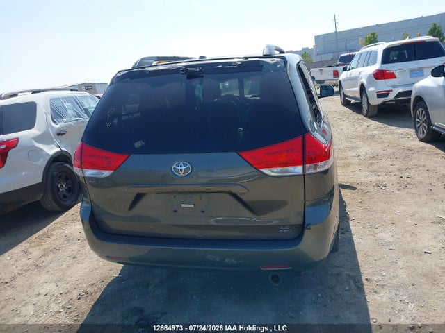 Продаж на аукціоні авто 2011 Toyota Sienna Le, vin: 5TDJK3DC8BS007833, номер лоту: 12664973