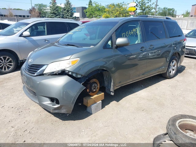 Продаж на аукціоні авто 2011 Toyota Sienna Le, vin: 5TDJK3DC8BS007833, номер лоту: 12664973