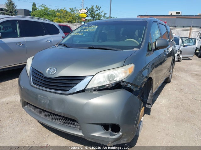 Продаж на аукціоні авто 2011 Toyota Sienna Le, vin: 5TDJK3DC8BS007833, номер лоту: 12664973