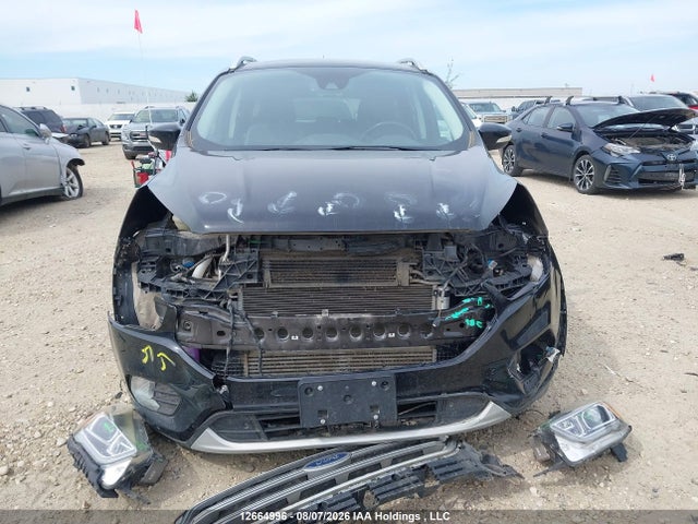 12664996 :رقم المزاد ، 1FMCU9J95HUA85792 vin ، 2017 Ford Escape Titanium مزاد بيع
