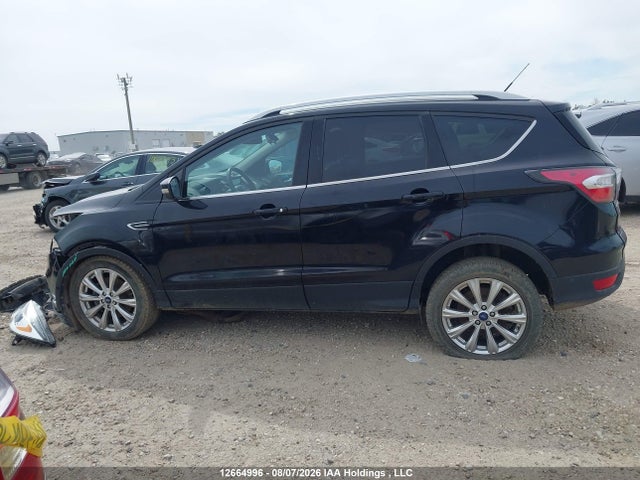 12664996 :رقم المزاد ، 1FMCU9J95HUA85792 vin ، 2017 Ford Escape Titanium مزاد بيع