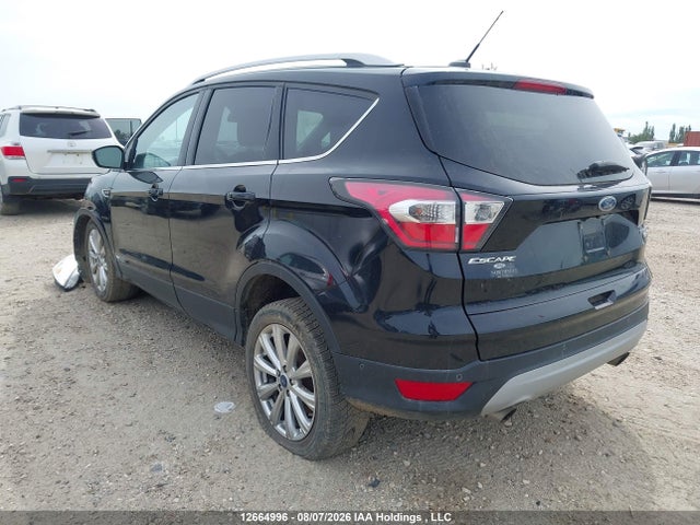 Ford Escape Titanium 2017 1FMCU9J95HUA85792 Image 3