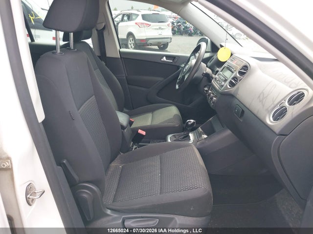 Продажа на аукционе авто 2011 Volkswagen Tiguan S/se/sel, vin: WVGBV7AX9BW550789, номер лота: 12665024
