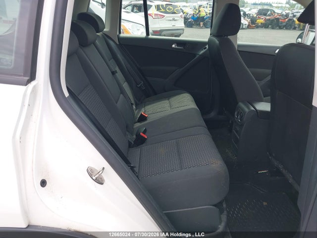 Продажа на аукционе авто 2011 Volkswagen Tiguan S/se/sel, vin: WVGBV7AX9BW550789, номер лота: 12665024