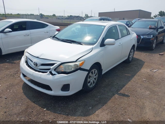 2013 Toyota Corolla S/le მანქანა იყიდება აუქციონზე, vin: 2T1BU4EE1DC923415, აუქციონის ნომერი: 12665030
