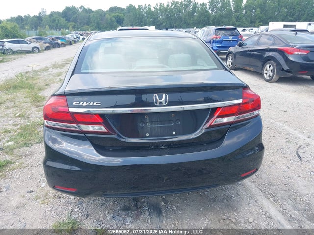 Honda Civic 2015 2HGFB2F42FH041245 Image 16