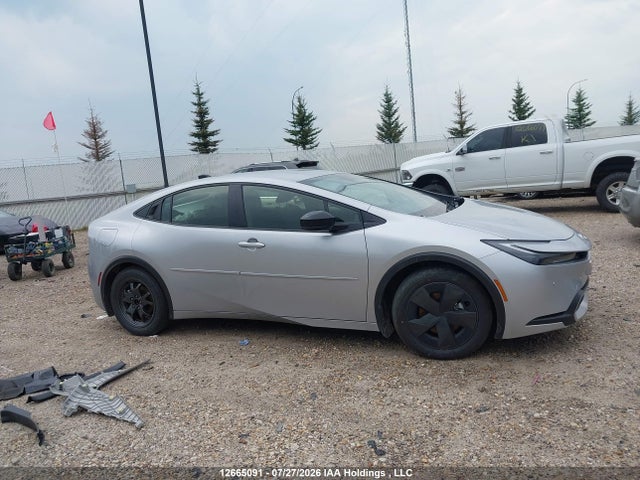 12665091 :رقم المزاد ، JTDACACU8T3067769 vin ، 2026 Toyota Prius Plug-in Hybrid Se مزاد بيع