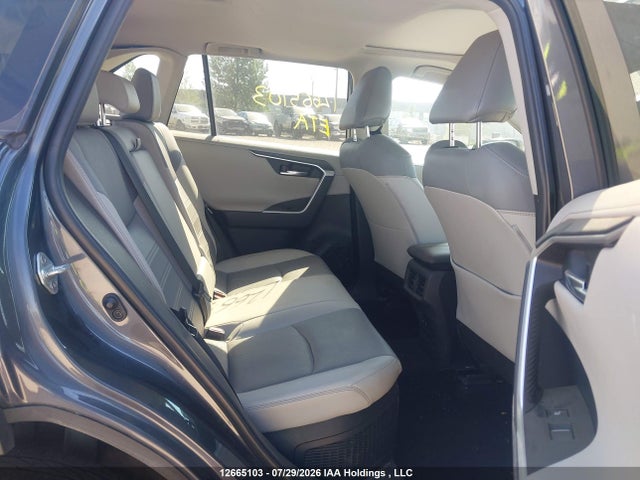 Toyota Rav4 Limited 2019 2T3DWRFV3KW006400 Image 8