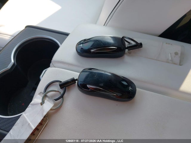 Tesla Model X 60d/70d/75d/90d/p100d 2016 5YJXCBE26GF013777 Image 11