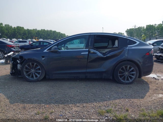 Tesla Model X 60d/70d/75d/90d/p100d 2016 5YJXCBE26GF013777 Image 14