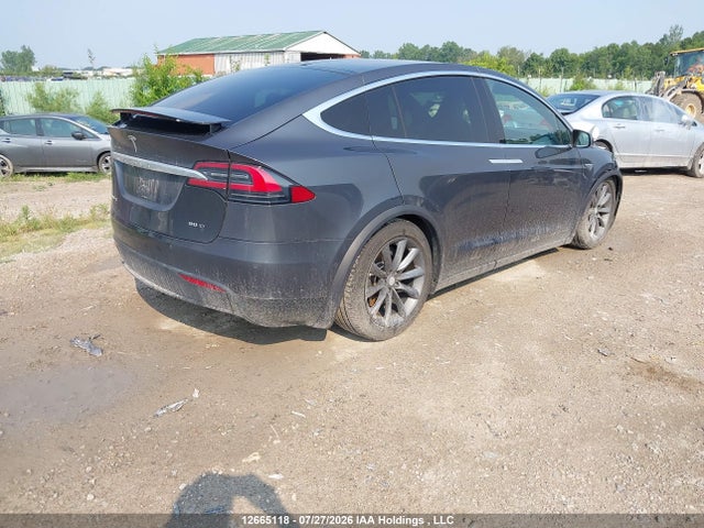 Tesla Model X 60d/70d/75d/90d/p100d 2016 5YJXCBE26GF013777 Image 4