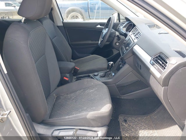 12665122 :رقم المزاد ، 3VV0B7AX5MM146879 vin ، 2021 Volkswagen Tiguan S مزاد بيع