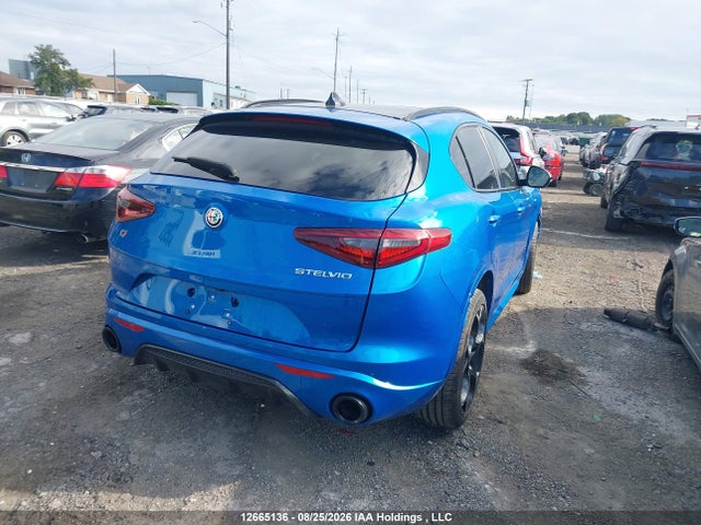 12665136 :رقم المزاد ، ZASPAKBN5P7D66190 vin ، 2023 Alfa Romeo Stelvio مزاد بيع