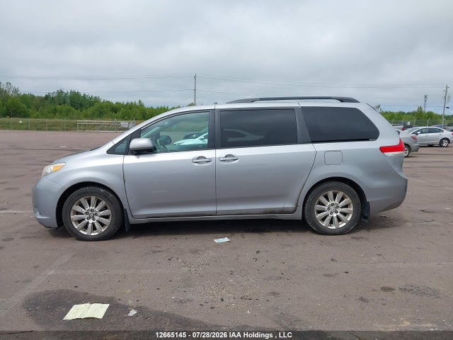 Продаж на аукціоні авто 2011 Toyota Sienna Xle 7 Passenger, vin: 5TDYK3DC3BS024473, номер лоту: 12665145