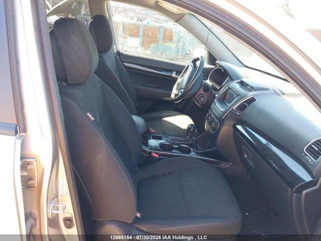 KIA Sorento 2015 5XYKTCA60FG562150 Image 5