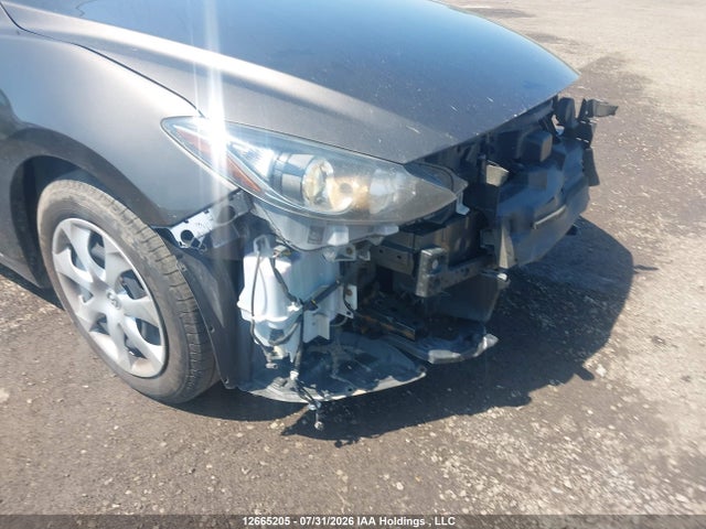 3MZBM1U77FM210110 Mazda 3 SPORT