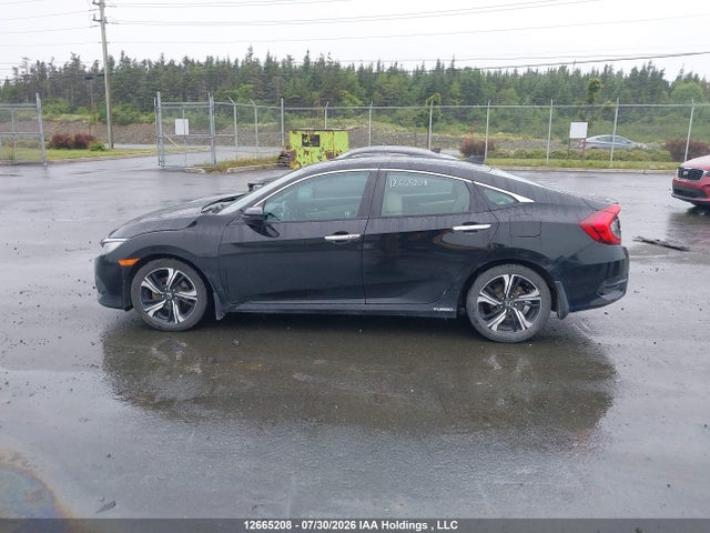 Honda Civic Touring 2016 2HGFC1F95GH101832 Image 15