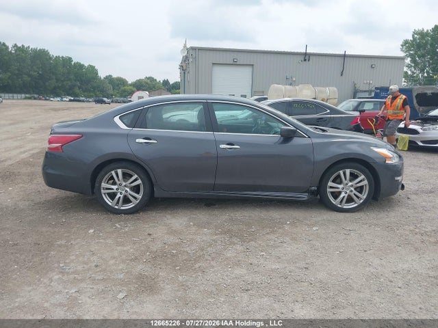2013 Nissan Altima მანქანა იყიდება აუქციონზე, vin: 1N4BL3AP0DN405805, აუქციონის ნომერი: 12665226