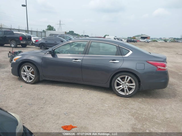 2013 Nissan Altima მანქანა იყიდება აუქციონზე, vin: 1N4BL3AP0DN405805, აუქციონის ნომერი: 12665226