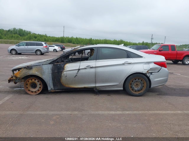 2012 Hyundai Sonata 2.0t მანქანა იყიდება აუქციონზე, vin: 5NPEC4AB2CH372757, აუქციონის ნომერი: 12665231