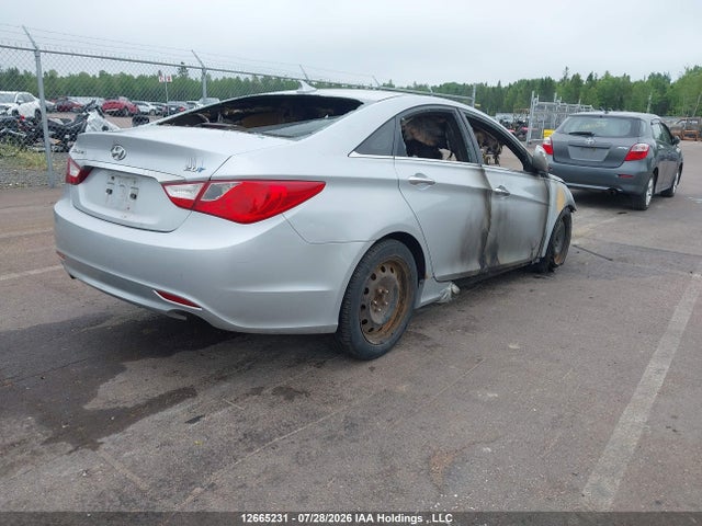 2012 Hyundai Sonata 2.0t მანქანა იყიდება აუქციონზე, vin: 5NPEC4AB2CH372757, აუქციონის ნომერი: 12665231