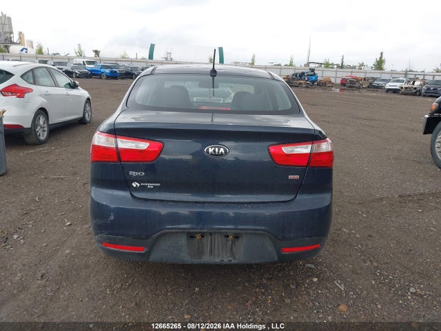12665265 :رقم المزاد ، KNADM4A38F6500867 vin ، 2015 Kia Rio Ex/ex+/lx/lx+/sx مزاد بيع