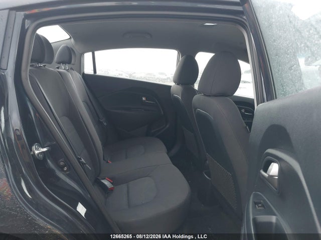 12665265 :رقم المزاد ، KNADM4A38F6500867 vin ، 2015 Kia Rio Ex/ex+/lx/lx+/sx مزاد بيع