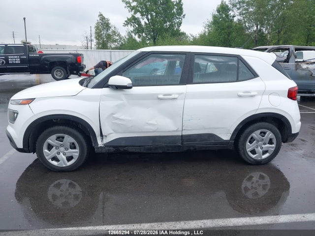 Hyundai Venue Essential 2024 KMHRB8A30RU286636 Image 14