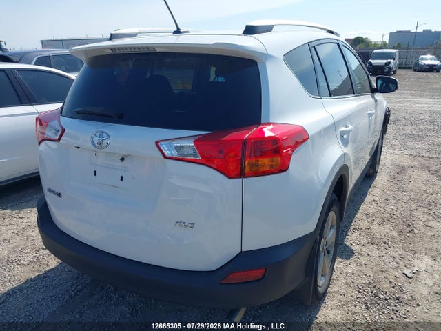 2015 Toyota Rav4 Xle მანქანა იყიდება აუქციონზე, vin: 2T3WFREV7FW155389, აუქციონის ნომერი: 12665305