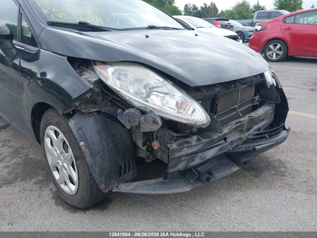 12641904 :رقم المزاد ، 3FADP4EJ3DM221865 vin ، 2013 Ford Fiesta Se مزاد بيع