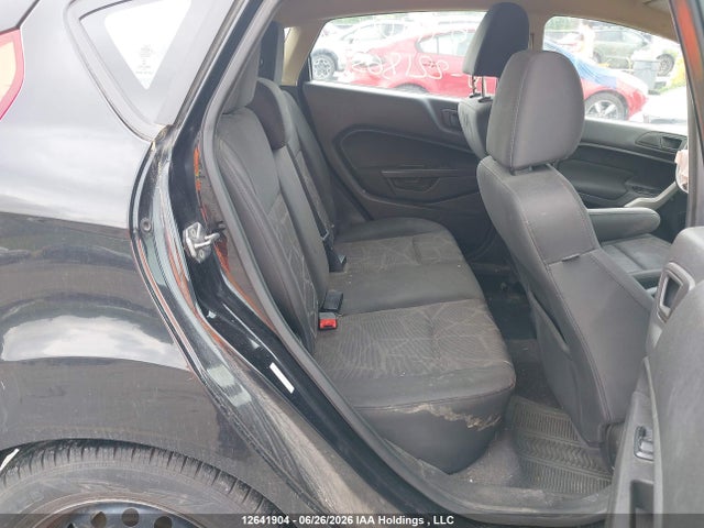 12641904 :رقم المزاد ، 3FADP4EJ3DM221865 vin ، 2013 Ford Fiesta Se مزاد بيع